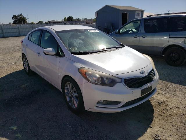 KNAFX4A83G5463312 - 2016 KIA FORTE EX WHITE photo 1