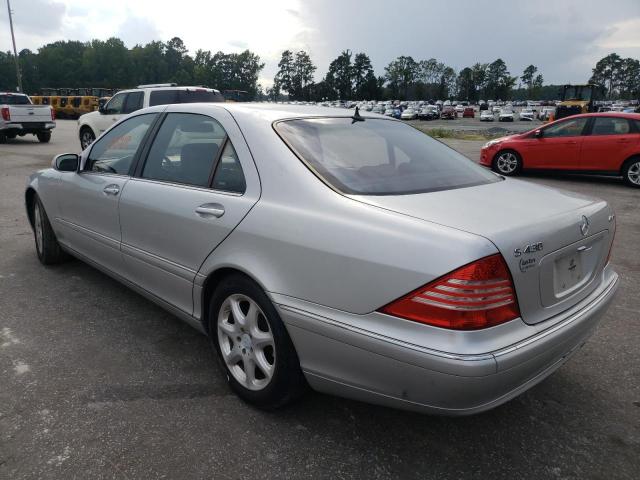 WDBNG83J54A388474 - 2004 MERCEDES-BENZ S 430 4MAT SILVER photo 3