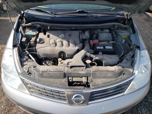 3N1BC13E88L413699 - 2008 NISSAN VERSA S GRAY photo 7