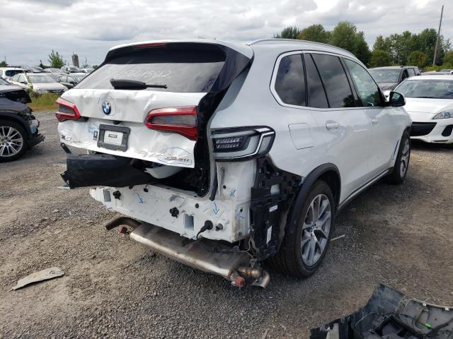 5UXCR6C56KLK85199 - 2019 BMW X5 XDRIVE4 WHITE photo 4
