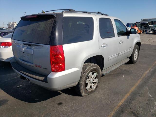 1GKUCAE08AR216798 - 2010 GMC YUKON SLE SILVER photo 4