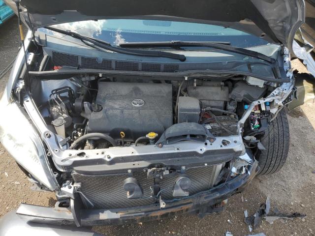 5TDKK3DC2CS242914 - 2012 TOYOTA SIENNA LE SILVER photo 7