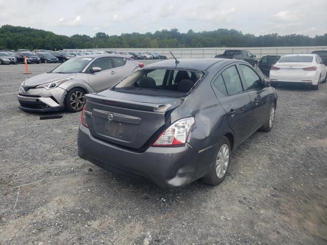 3N1CN7AP9JL803867 - 2018 NISSAN VERSA S SILVER photo 4