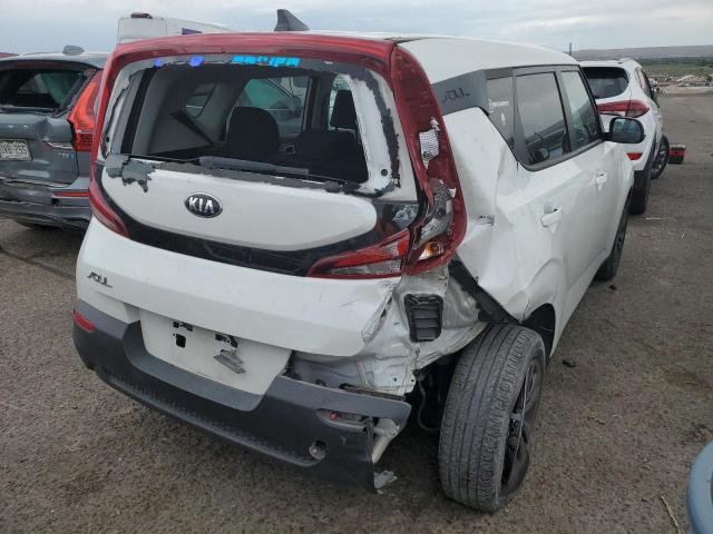 KNDJ23AU4L7088497 - 2020 KIA SOUL LX WHITE photo 9