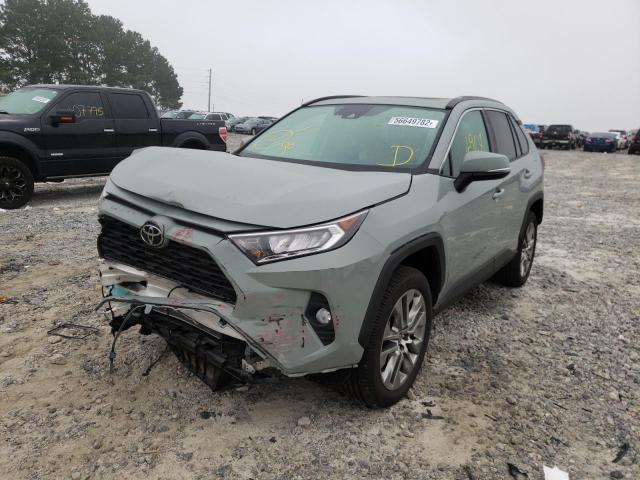 2T3C1RFV6MW185030 - 2021 TOYOTA RAV4 XLE P GRAY photo 2