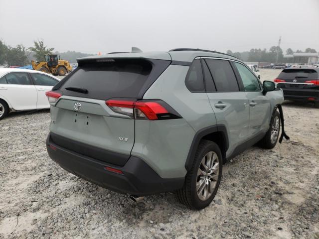 2T3C1RFV6MW185030 - 2021 TOYOTA RAV4 XLE P GRAY photo 4