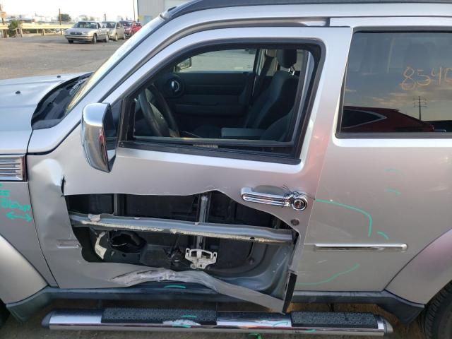 1D4PU4GK6BW603992 - 2011 DODGE NITRO HEAT  photo 9