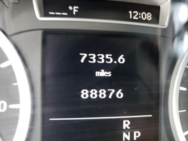 SJKCH5CP1JA056887 - 2018 INFINITI QX30 BASE SILVER photo 8