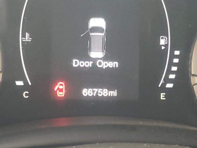 ZACCJAAB3HPF12132 - 2017 JEEP RENEGADE S WHITE photo 8