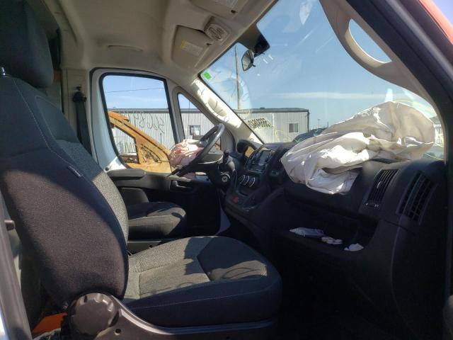 3C6TRVAG2JE156116 - 2018 RAM PROMASTER 白色 照片 5