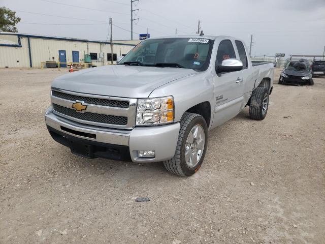 1GCRCSE02DZ178674 - 2013 CHEVROLET silverado SILVER photo 2