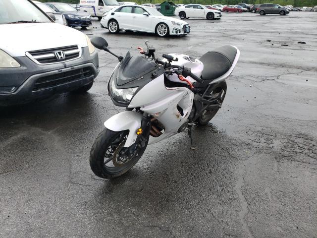 JKAEXEA138A037369 - 2008 KAWASAKI EX650 A Ağ foto 2