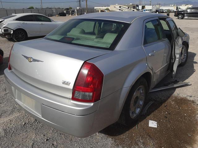 2C3KA53G26H142872 - 2006 CHRYSLER 300 TOURIN SILVER photo 4