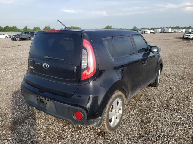 KNDJN2A29H7887568 - 2017 KIA SOUL BLACK photo 4