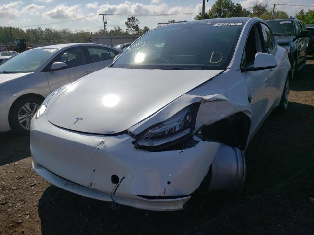 5YJYGAEE9MF260610 - 2021 TESLA MODEL Y WHITE photo 2