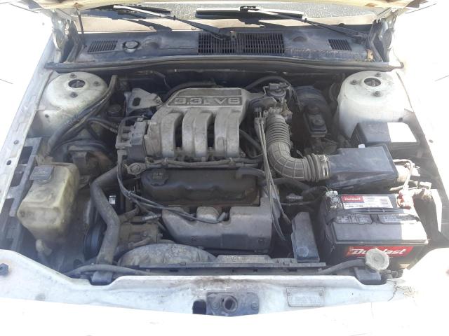 1C3XY66R3LD826116 - 1990 CHRYSLER NEW YORKER 白色 照片 7