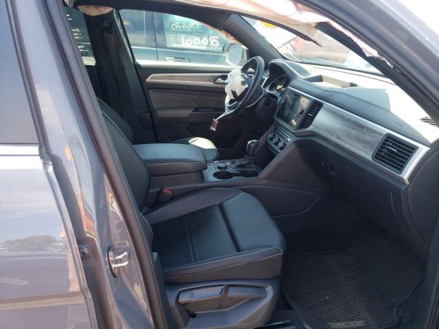 1V2KE2CA7MC204050 - 2021 VOLKSWAGEN ATLAS CROS Серый фото 5