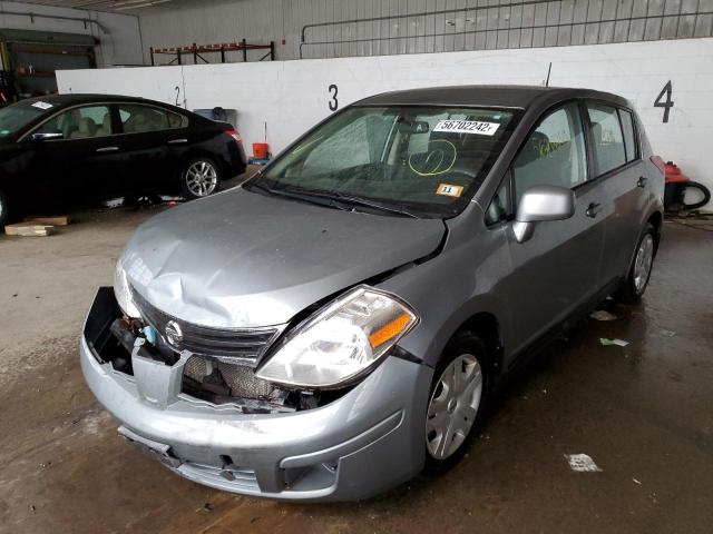 3N1BC1CP6BL443079 - 2011 NISSAN VERSA S GRAY photo 2