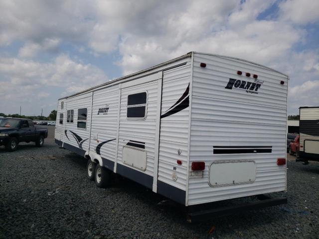 4YDT38B265E317743 - 2005 KEYSTONE HORNET WHITE photo 3