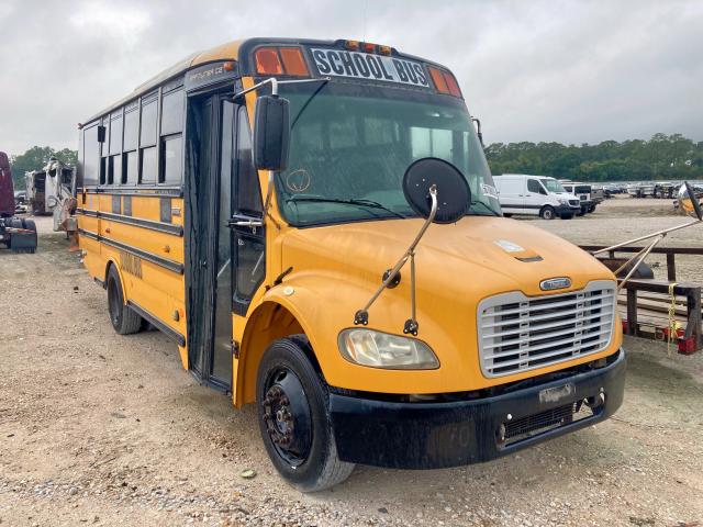 4UZABPCS27CX12101 - 2007 FREIGHTLINER CHASSIS B2 YELLOW photo 1