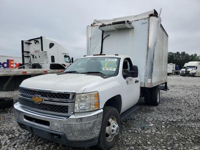 1GB3CZCG5CF101350 - 2012 CHEVROLET SILVERADO WHITE photo 2