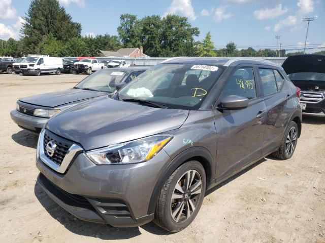 3N1CP5CUXJL546607 - 2018 NISSAN KICKS S GRAY photo 2