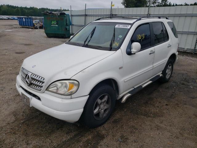 4JGAB54E6YA202716 - 2000 MERCEDES-BENZ ML 320 WHITE photo 2