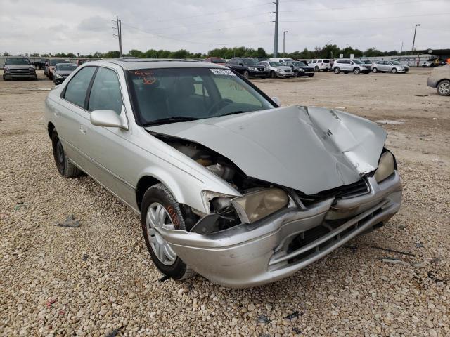 JT2BG22K7Y0413326 - 2000 TOYOTA CAMRY CE SILVER photo 1