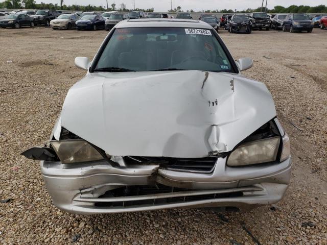 JT2BG22K7Y0413326 - 2000 TOYOTA CAMRY CE SILVER photo 9