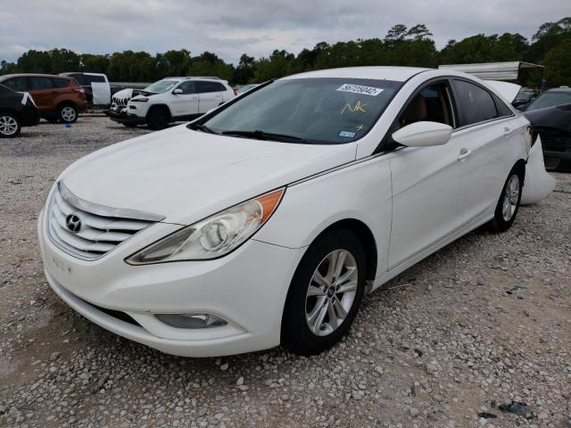 5NPEB4AC5DH752947 - 2013 HYUNDAI SONATA GLS WHITE photo 2