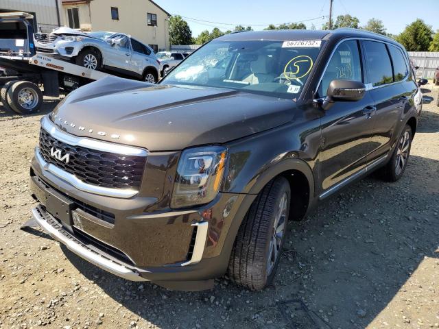 5XYP34HC0NG267149 - 2022 KIA TELLURIDE BROWN photo 2