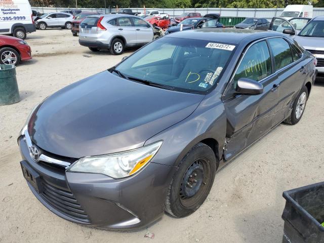4T4BF1FK0FR510342 - 2015 TOYOTA CAMRY LE  photo 2