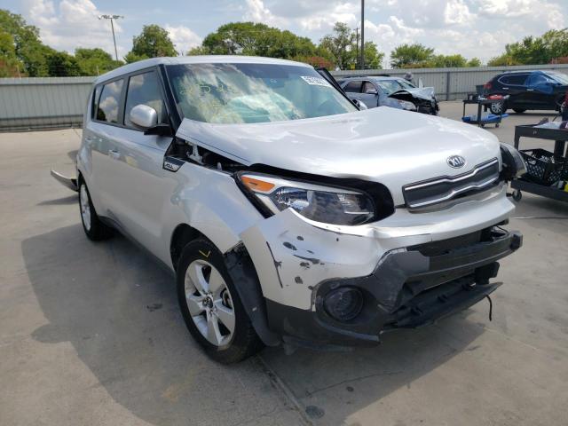 KNDJN2A23K7000330 - 2019 KIA SOUL SILVER photo 1