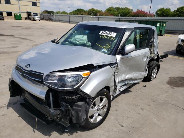 KNDJN2A23K7000330 - 2019 KIA SOUL SILVER photo 2