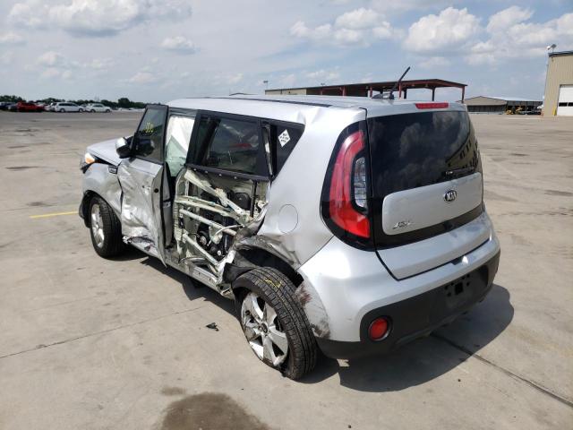 KNDJN2A23K7000330 - 2019 KIA SOUL SILVER photo 3