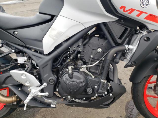 MH3RH20Y3LK001784 - 2020 YAMAHA MT-03 GRAY photo 7