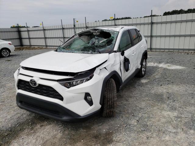 2T3C1RFV9KW004838 - 2019 TOYOTA RAV4 XLE P WHITE photo 2