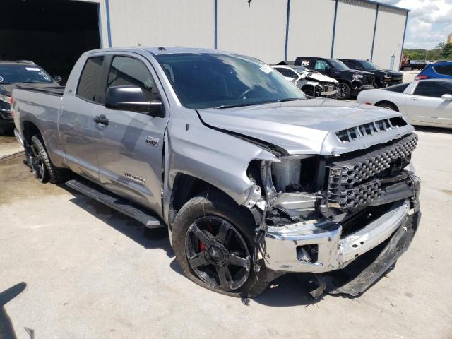 5TFUW5F14JX710637 - 2018 TOYOTA TUNDRA DOU SILVER photo 1