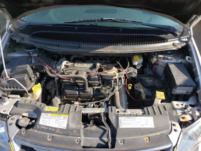 2C4GP64L15R392212 - 2005 CHRYSLER TOWN & COU SILVER photo 7