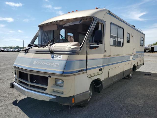 1GBKP37N0L3314276 - 1990 CHEVROLET P30 BEIGE photo 2