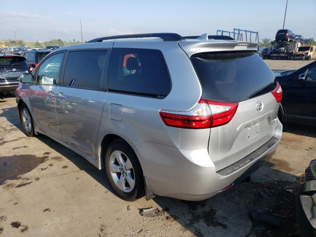 5TDKZ3DC5KS976621 - 2019 TOYOTA SIENNA LE SILVER photo 3