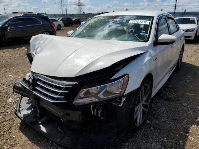 1VWDT7A39HC007238 - 2017 VOLKSWAGEN PASSAT R-L WHITE photo 2