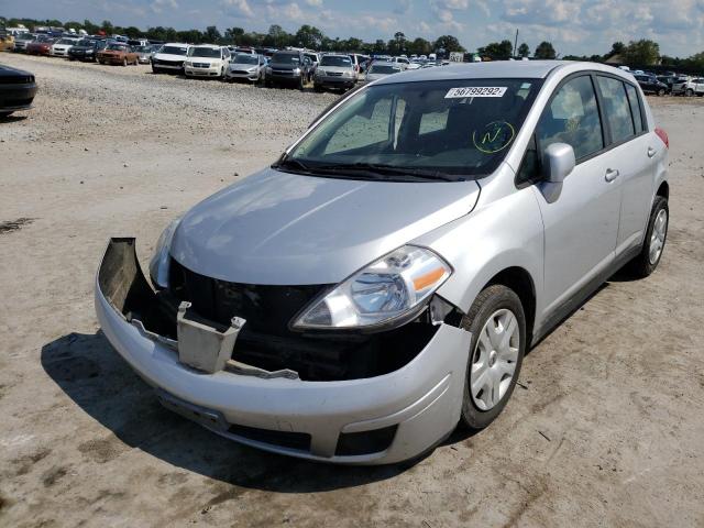 3N1BC1CP1BL359588 - 2011 NISSAN VERSA S SILVER photo 2