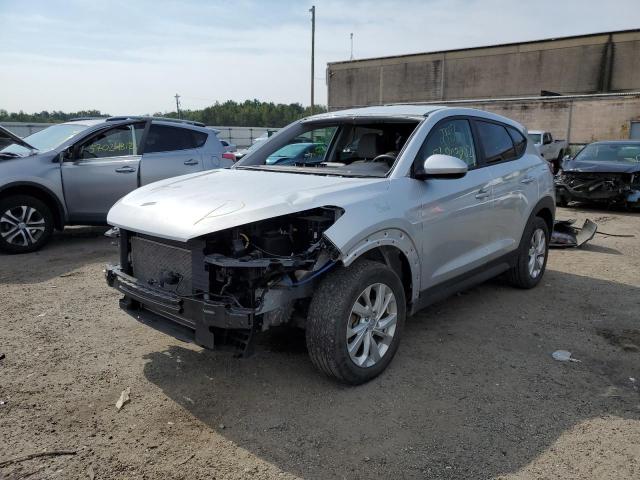 KM8J2CA42KU005807 - 2019 HYUNDAI TUCSON SE WHITE photo 2