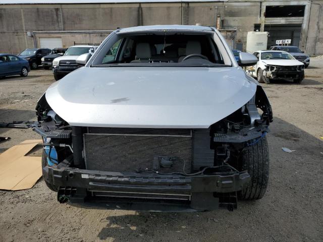 KM8J2CA42KU005807 - 2019 HYUNDAI TUCSON SE WHITE photo 9