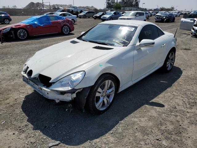 WDBWK58F99F197981 - 2009 MERCEDES-BENZ SLK 350 WHITE photo 2