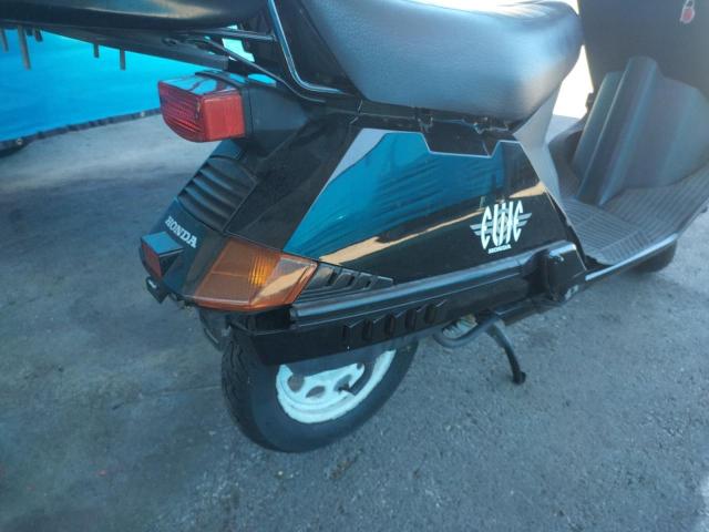 3H1HF03143D800528 - 2003 HONDA CH80 BLACK photo 10