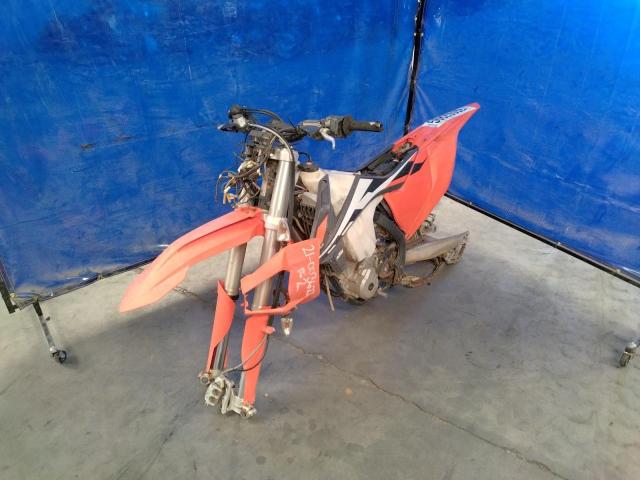 VBKEXH406HM293819 - 2017 KTM 350 EXC-F ORANGE photo 2