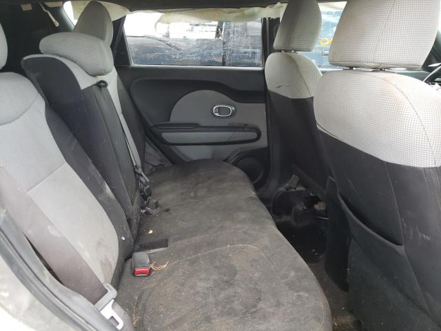 KNDJN2A26E7054127 - 2014 KIA SOUL GRAY photo 6