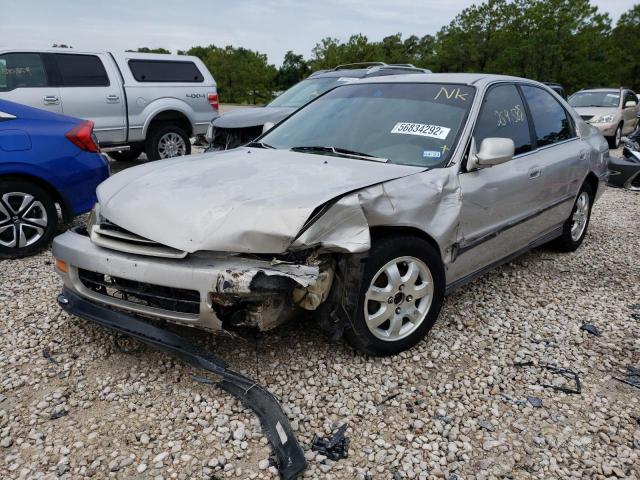 1HGCD5536VA122608 - 1997 HONDA ACCORD LX BEIGE photo 2